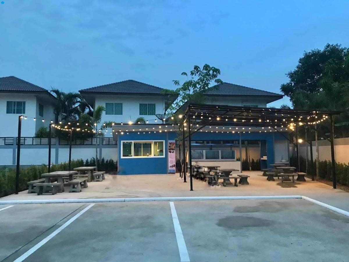 Baan Klangdao Resort Sattahip Buitenkant foto